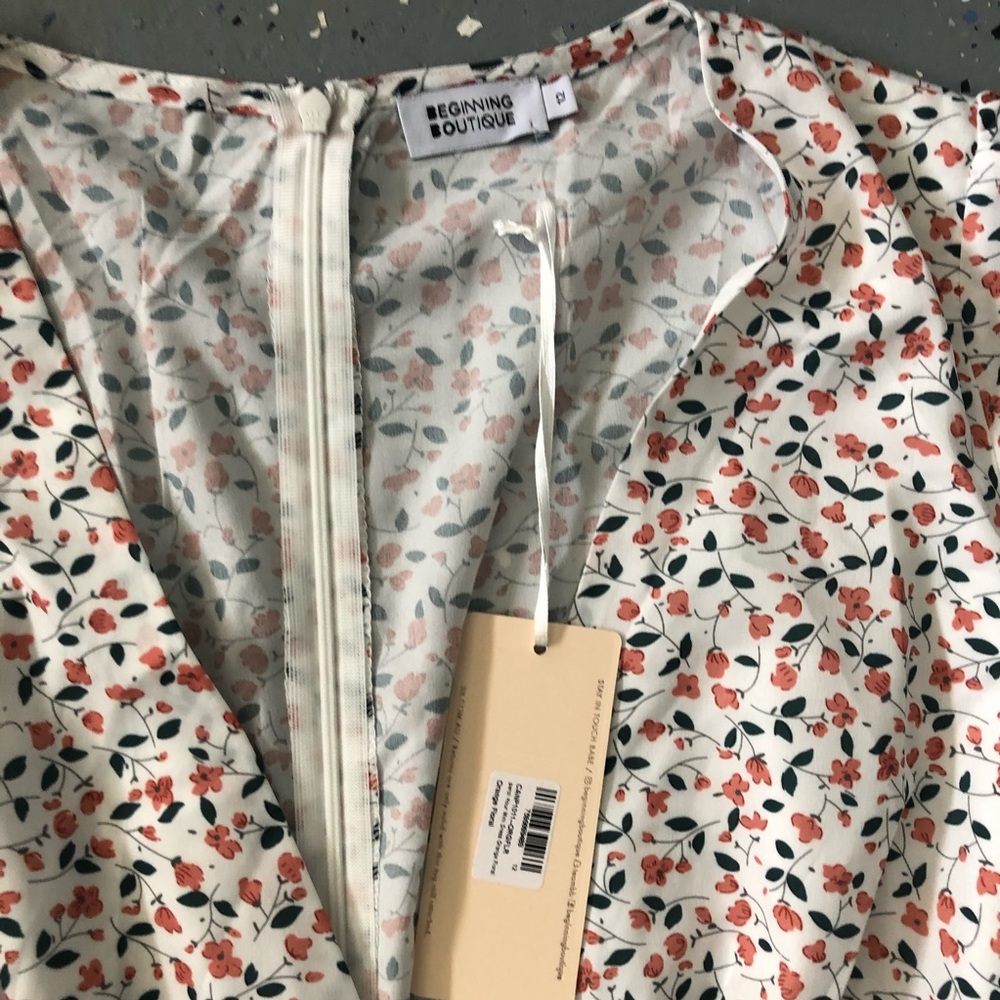 Dress - Picture 2 of 2